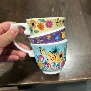 Alice in wonderland cup